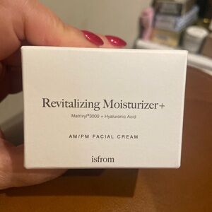 Isfrom Revitalizing Moisturizer+ Cream - White
